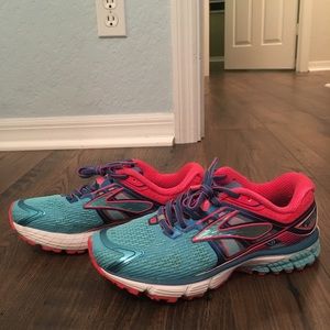 Running Shoes